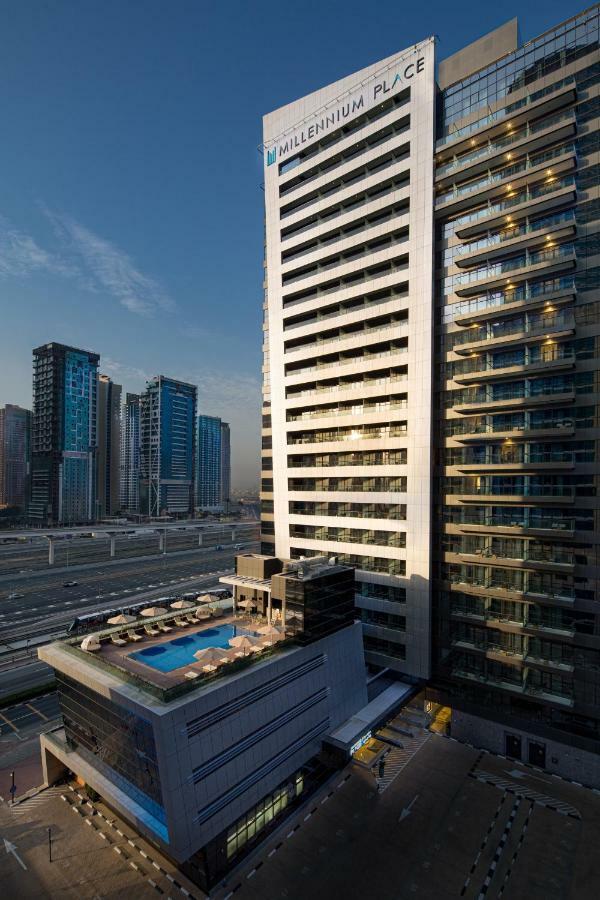 迪拜码头千禧广场酒店 外观 照片
